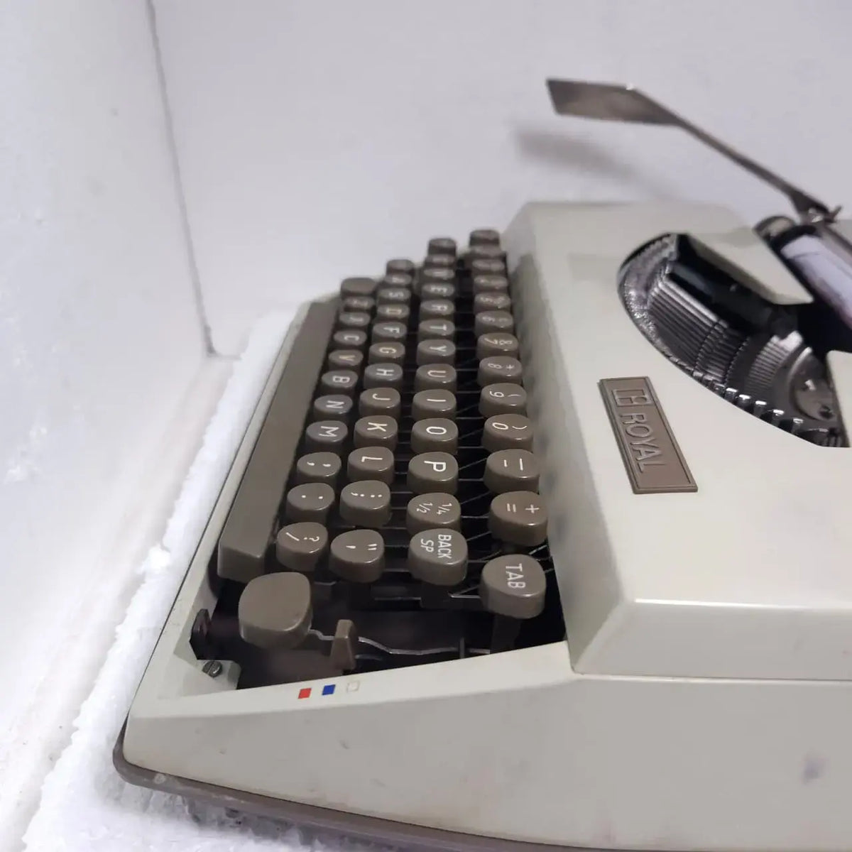 Royal Caravan Portable Typewriter