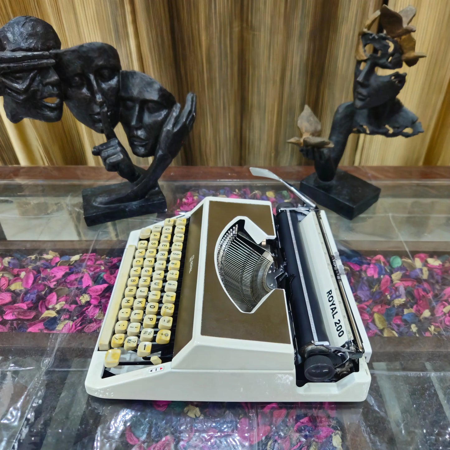 Royal 200 Tabulation English Typewriter