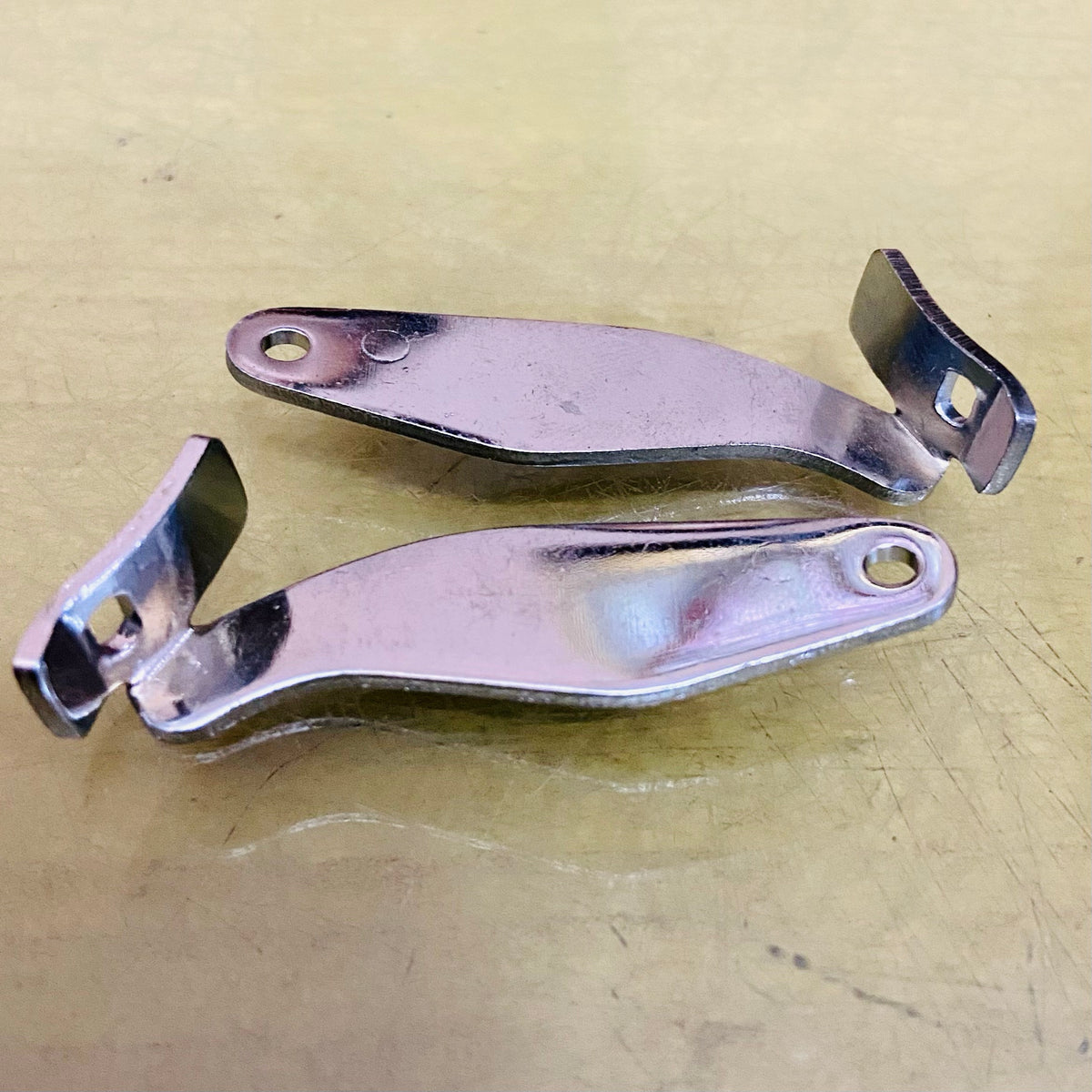 Remington typewriter paper bail bracket set for restoration projects – RR Typewriter Mart