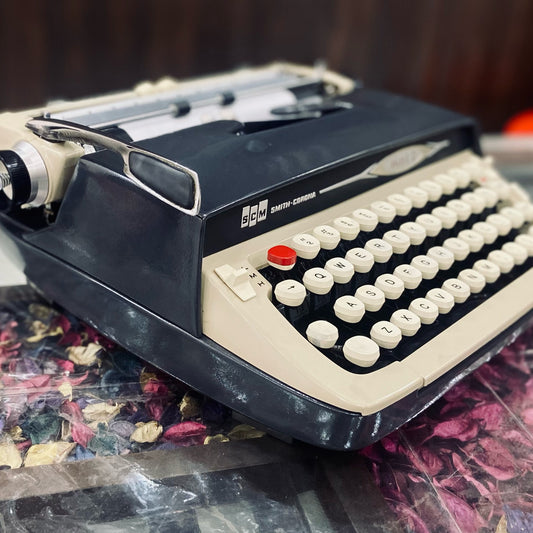 Smith Corona Galaxie ll Typewriter