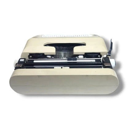 Olivetti Lettera 35 English Typewriter