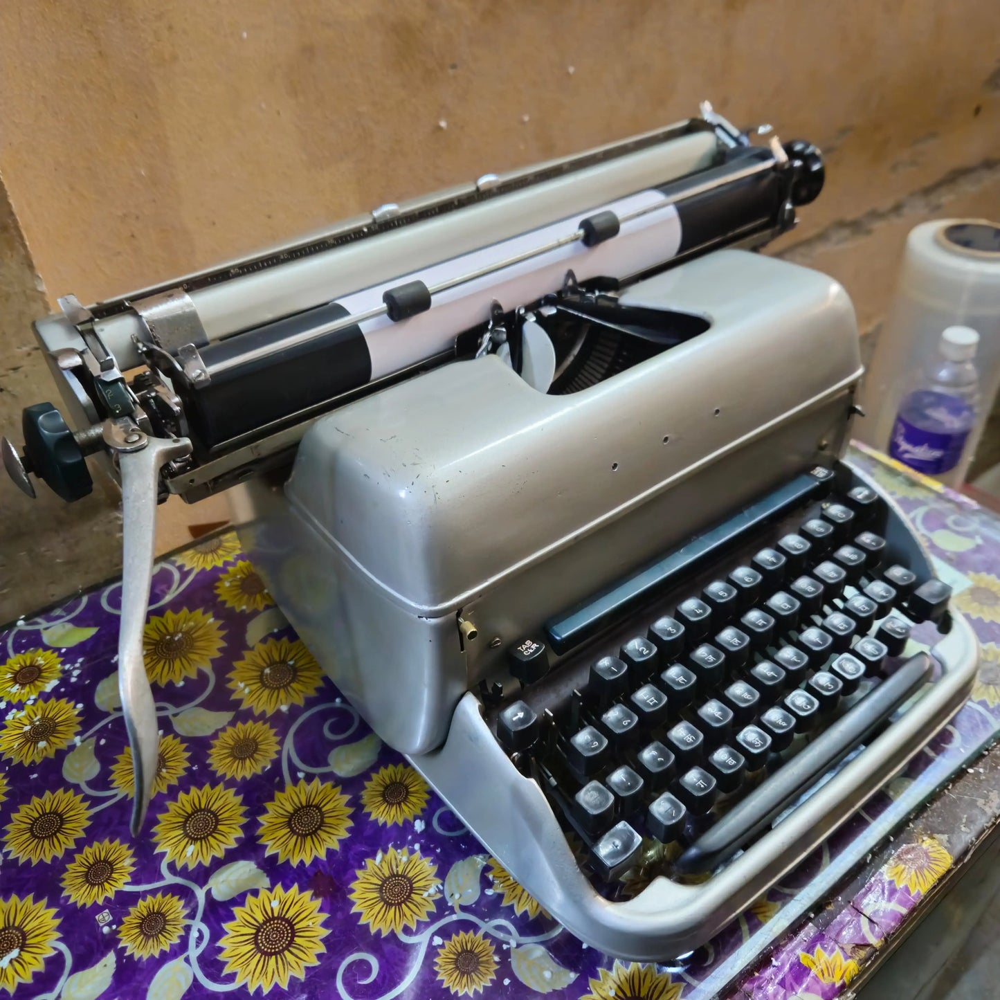 Remington Super Riter Hindi Typewriter