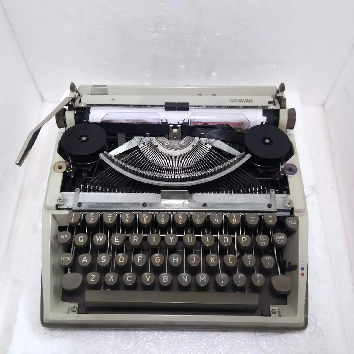 Royal Caravan Portable Typewriter