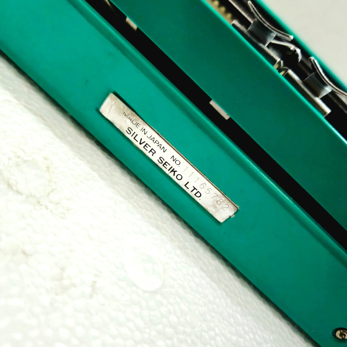 Silver Reed S R 200 Tropical Teal Typewriter