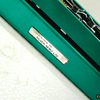 Silver Reed S R 200 Tropical Teal Typewriter