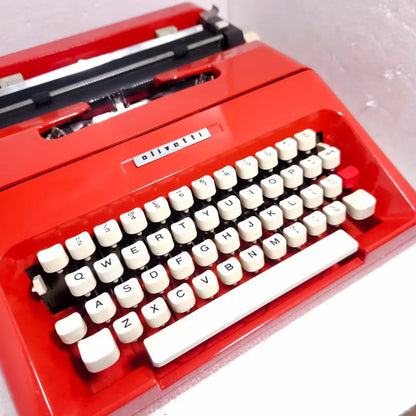 Olivetti Lettera 35 Typewriter Scarlet Red