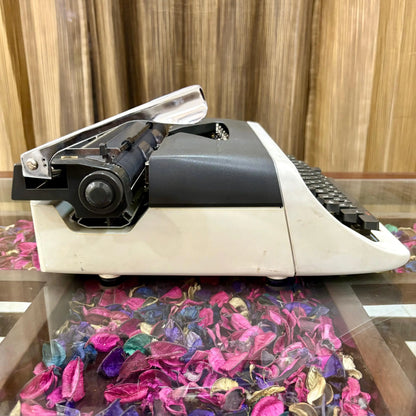 Olympia B12 Portable Manual Typewriter