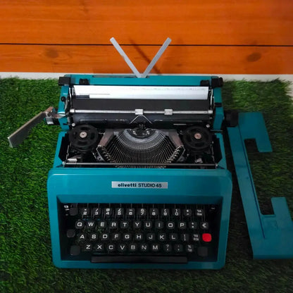 Olivetti Studio 45 Typewriter