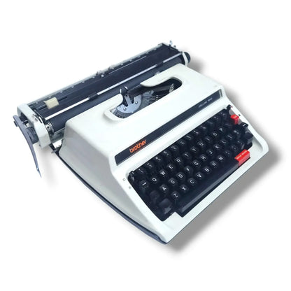 Brother Deluxe 1613 Typewriter