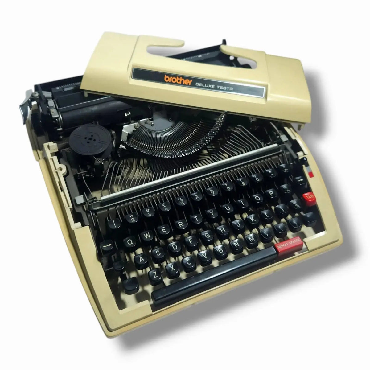 Brother Deluxe 750 T R Typewriter