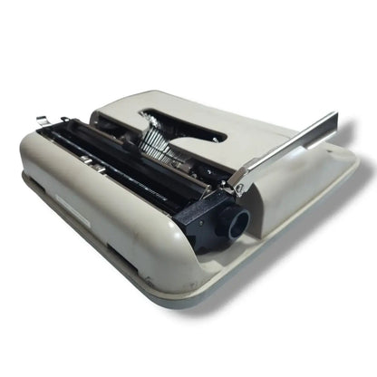 Underwood 319 Port Typewriter