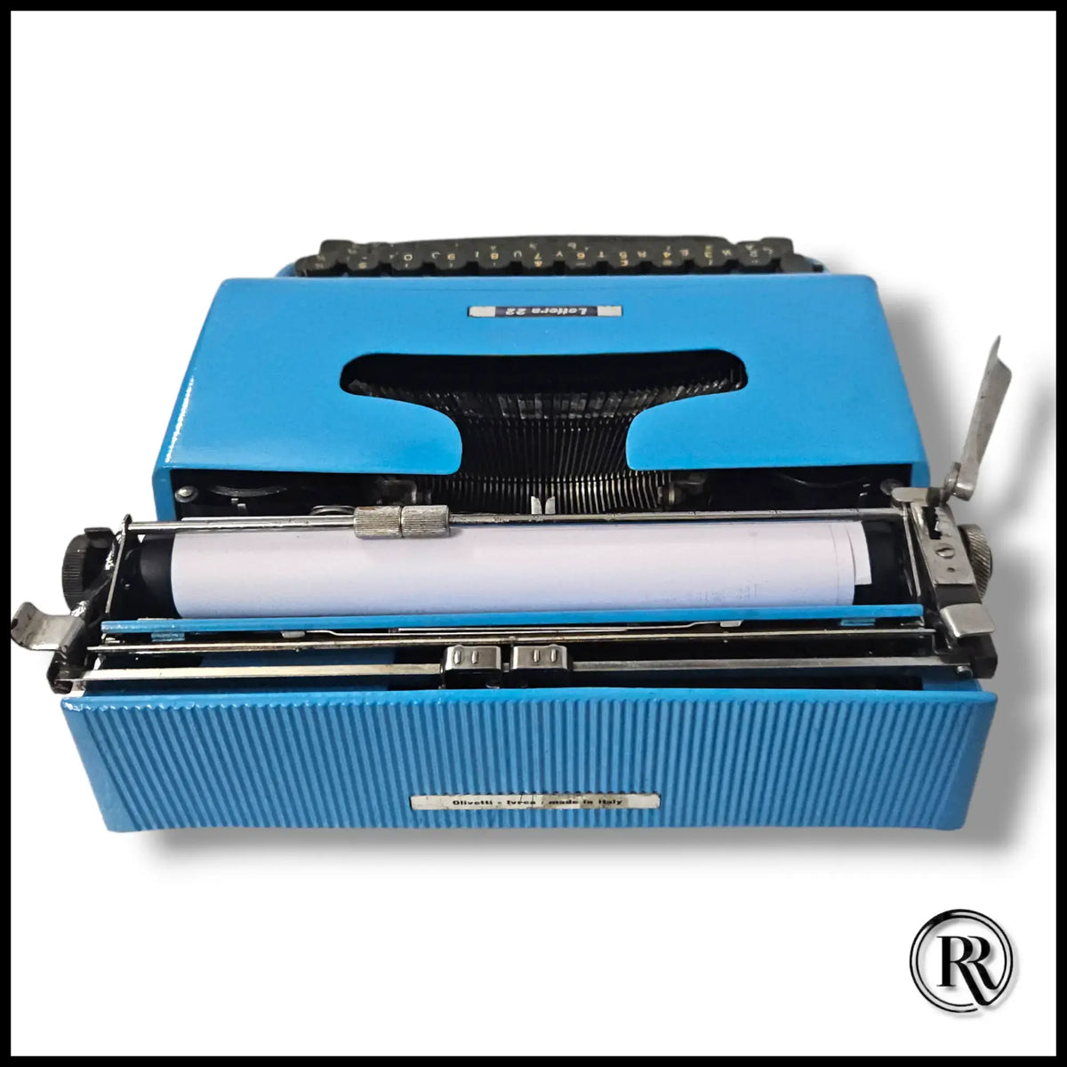 Olivetti Lettera 22 Hex Blue Typewriter