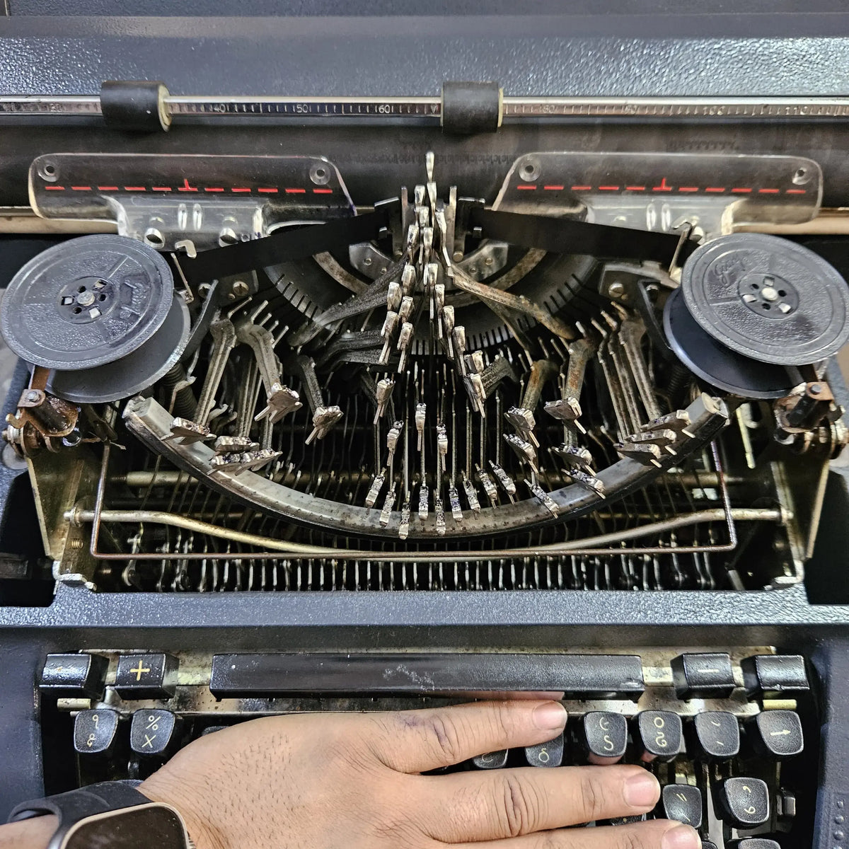 Godrej prima Gujrati Typewriter