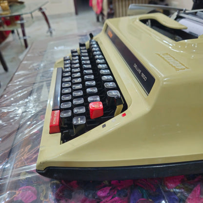 Brother Deluxe 1600 Typewriter