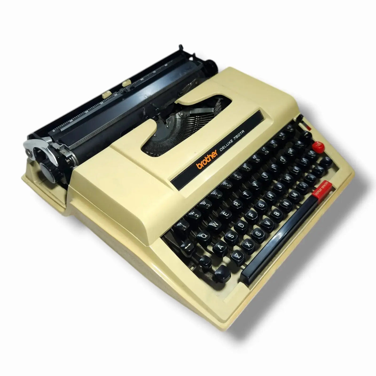Brother Deluxe 750 T R Typewriter