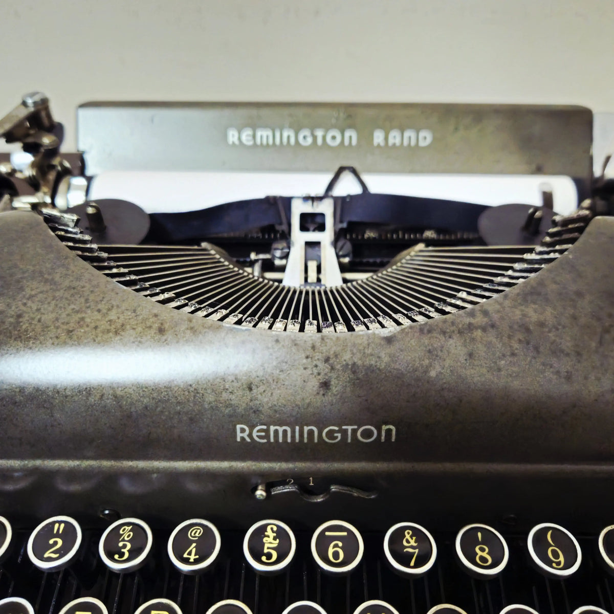Vintage Remington Deluxe Model 5 Typewriter