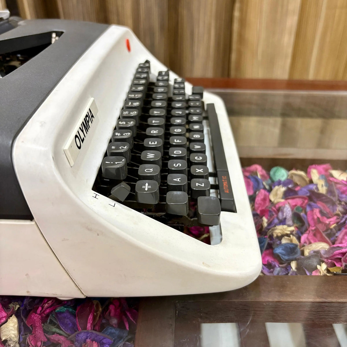 Olympia B12 Portable Manual Typewriter