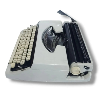 Brother Deluxe 900 Typewriter
