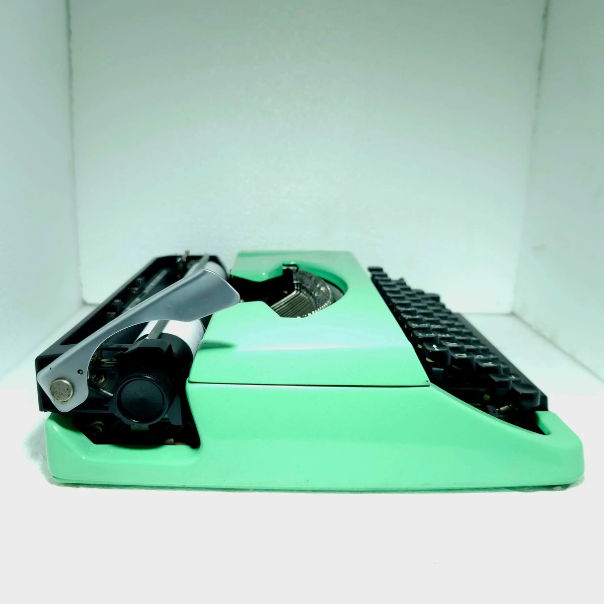 Brother Charger 11 Electric Green Typewriter