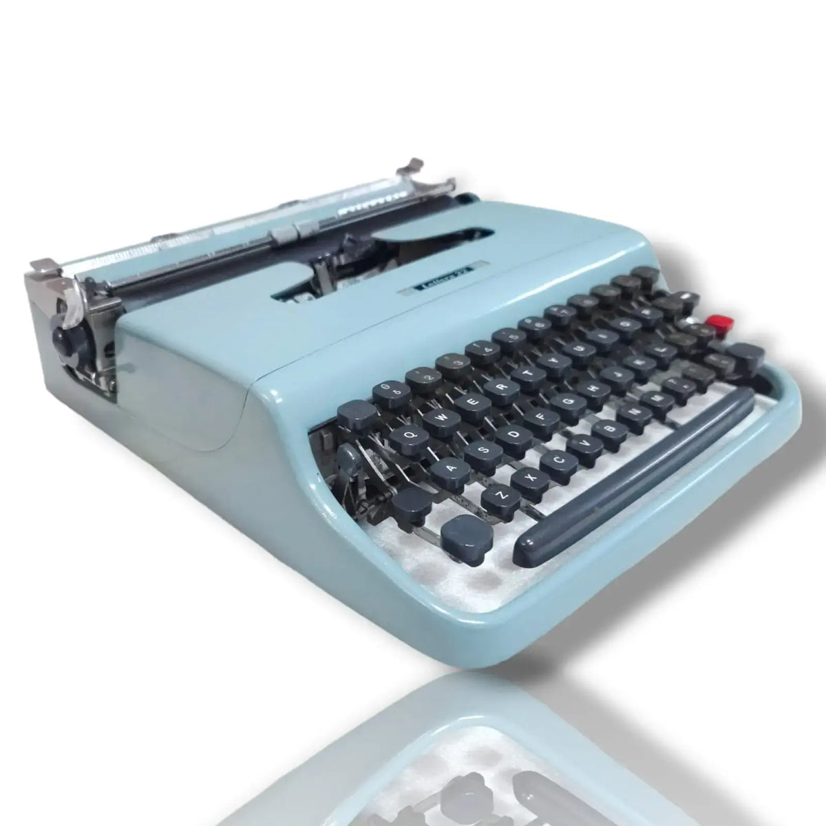 Olivetti Lettera Typewriter 22 Glasgow Edition