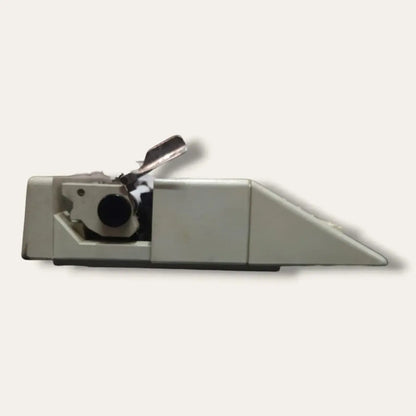 Olivetti Lettera 25 Porcelain White Typewriter