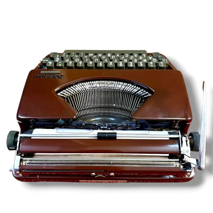 Olympia Splendid 66 Mahogany Typewriter