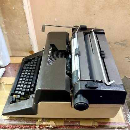 Facit Hindi Manual Typewriter Foolscap Size
