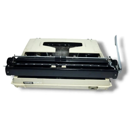 Brother Deluxe 762 Tr Typewriter