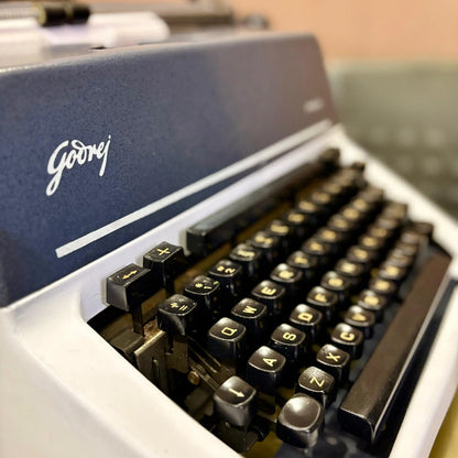 Godrej Prima English Handwriting Print Typewriter