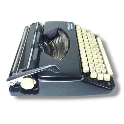 Olympia Splendid 66 Typewriter
