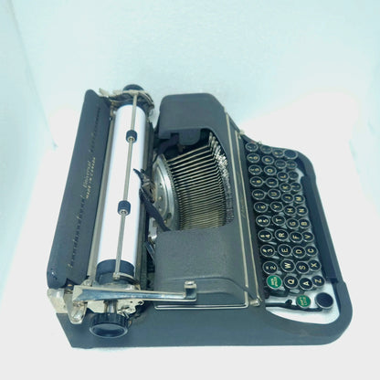 Universal Underwood Classic Typewriter