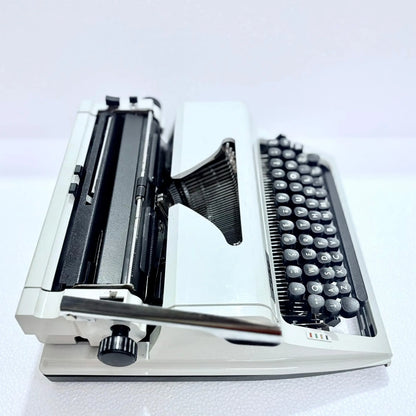 Erika English Typewriter Model 105