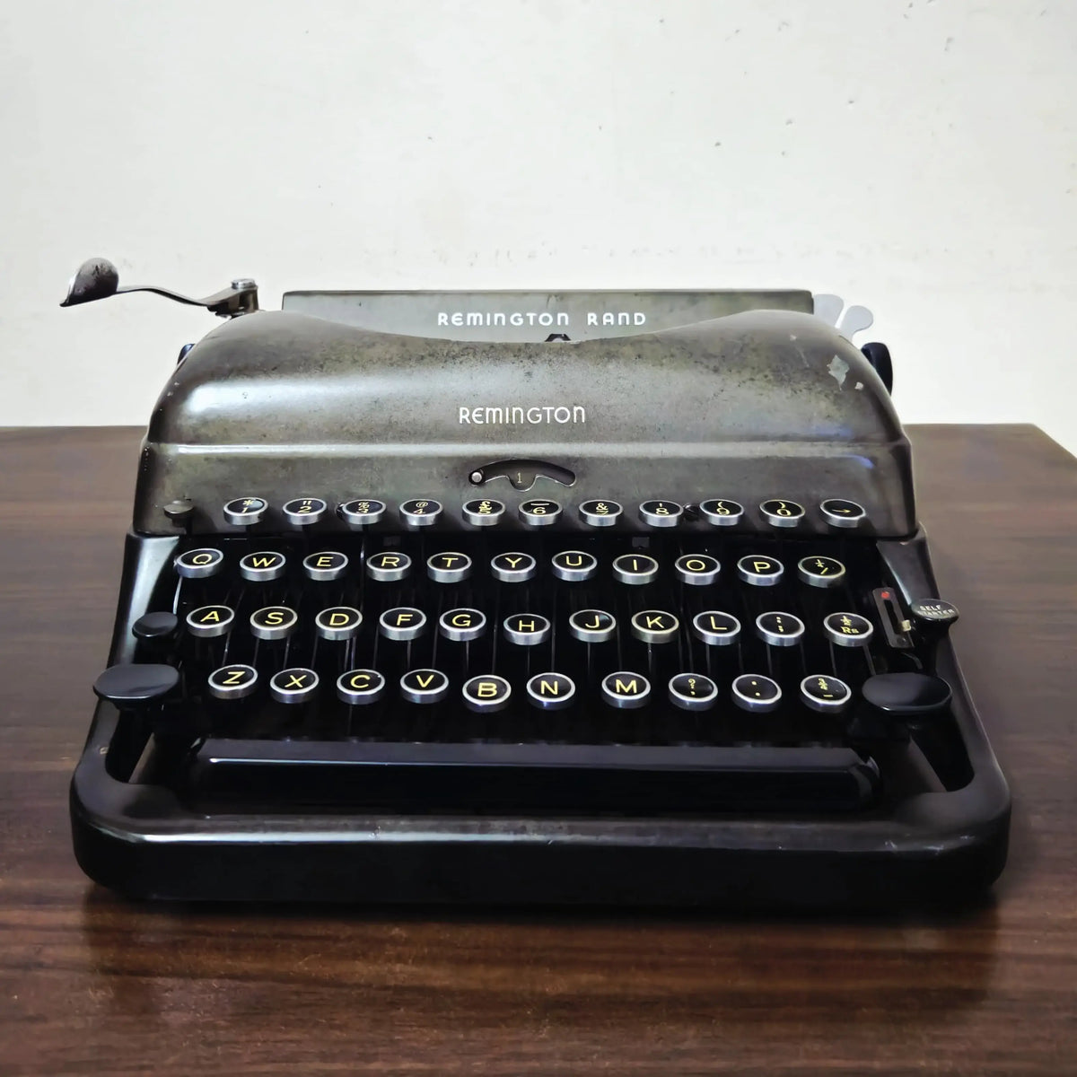 Vintage Remington Deluxe Model 5 Typewriter