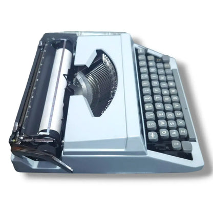 Silver Reed 100 Typewriter