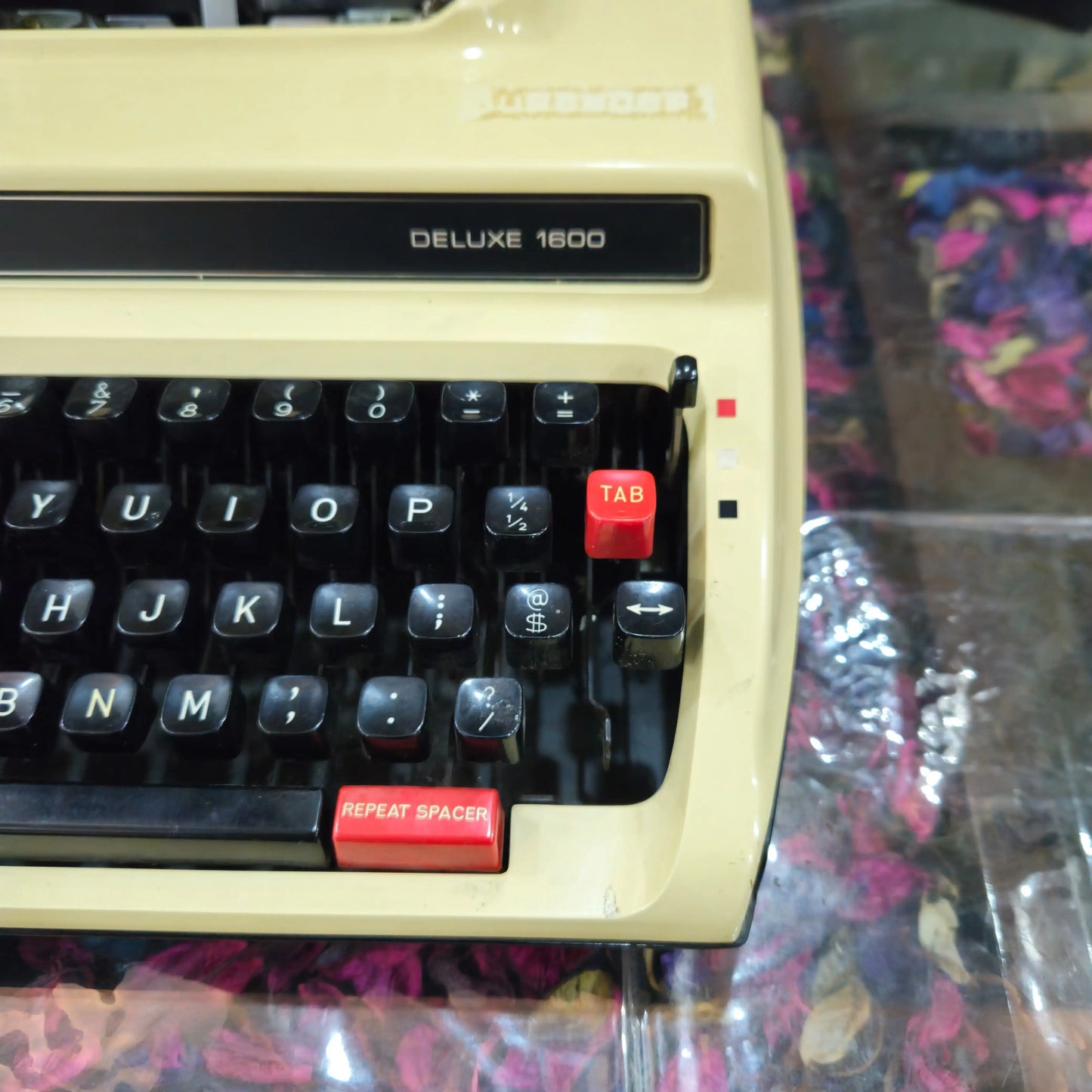Brother Deluxe 1600 Typewriter