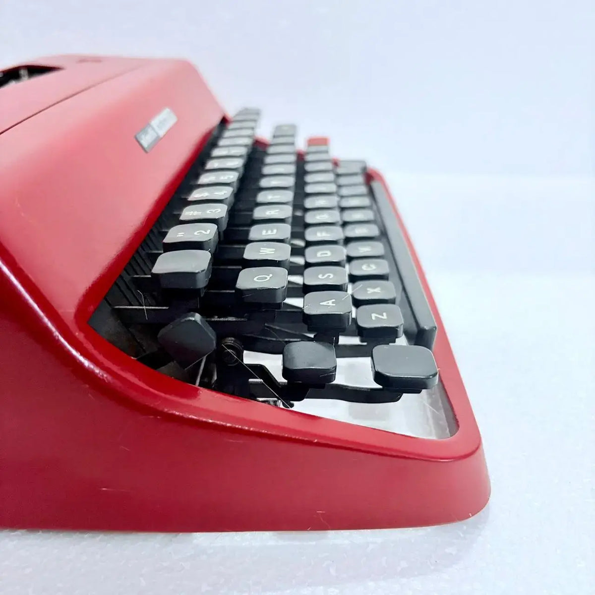 Olivetti Lettera 32 Rosso Red