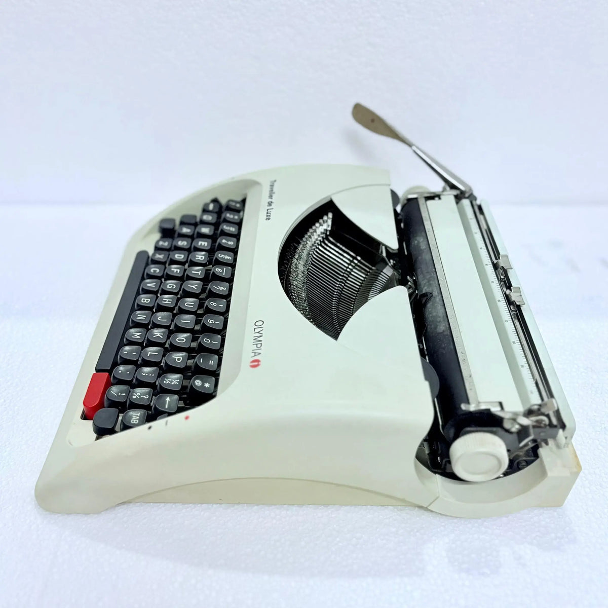 Olympia Traveller C Portable Typewriter