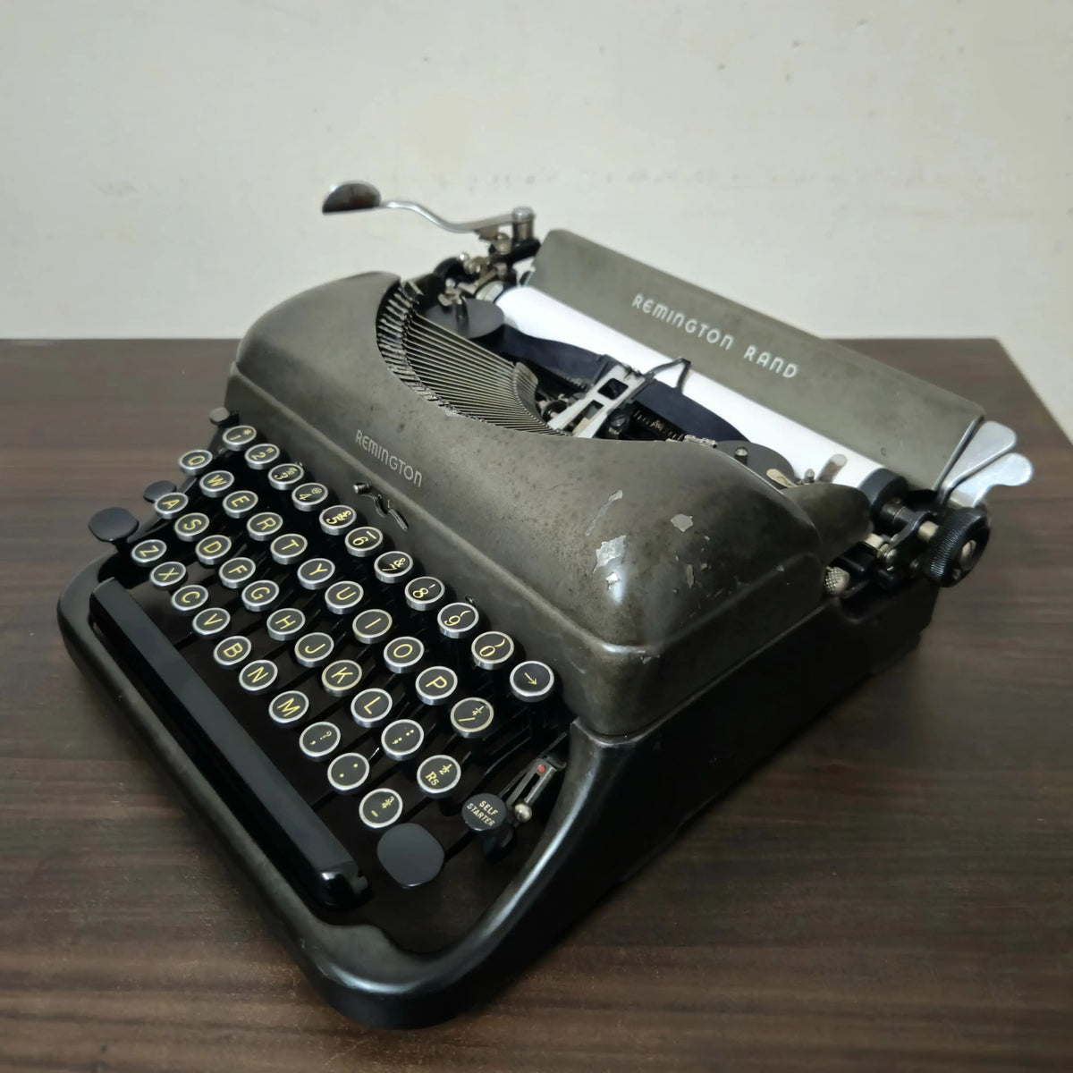 Vintage Remington Deluxe Model 5 Typewriter