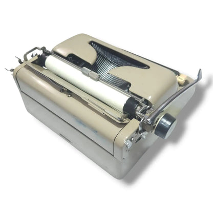 Zeta Portable Typewriter
