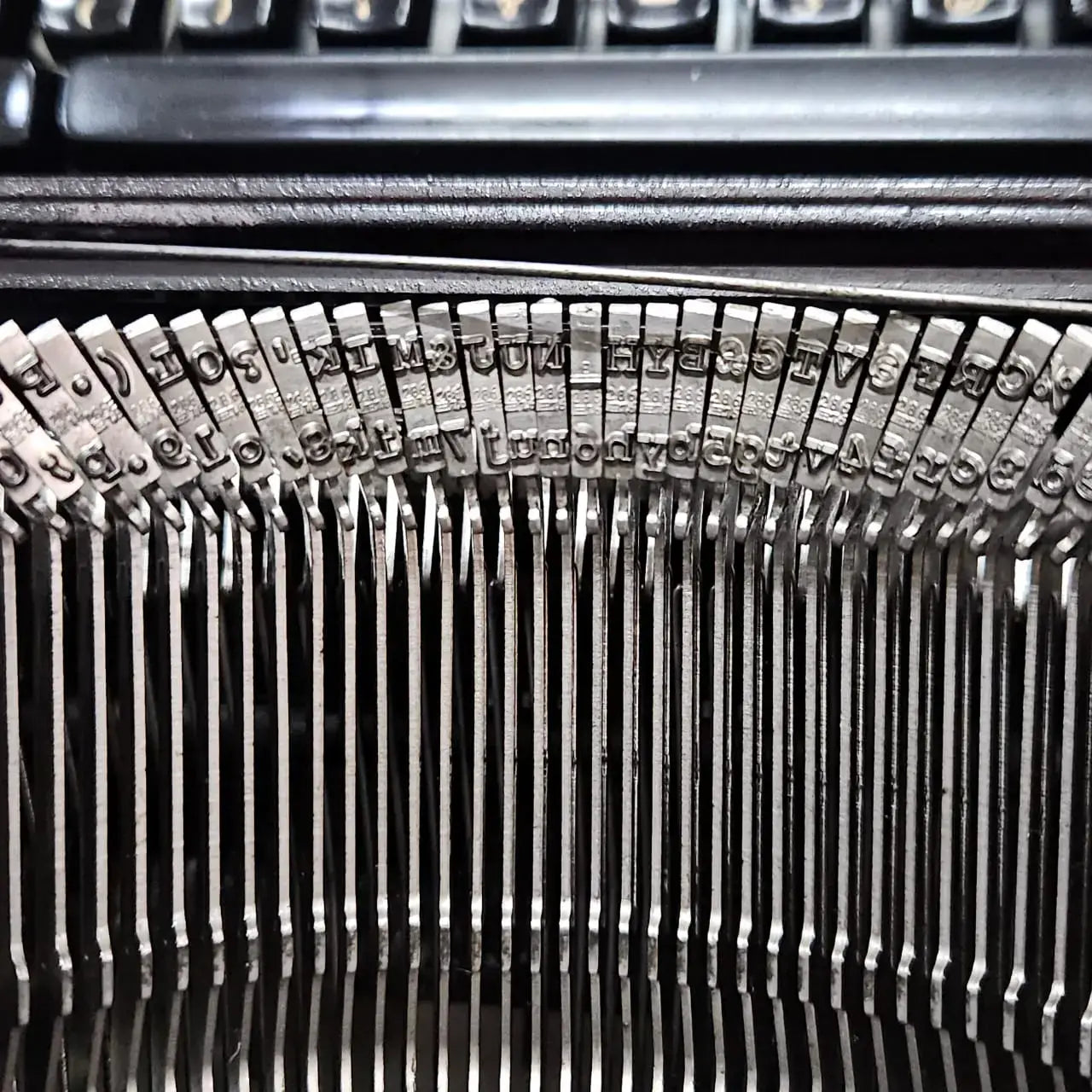 Facit 1740 English Typewriter Brief size