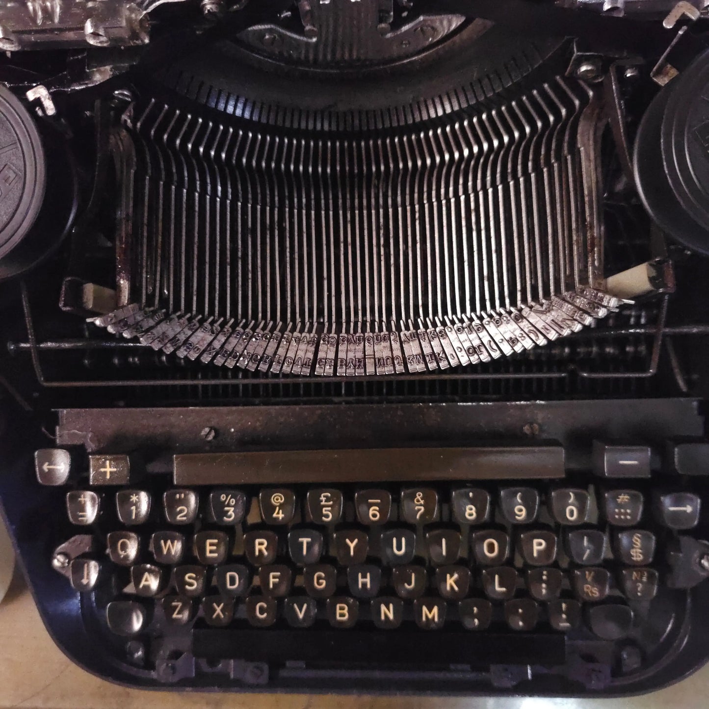 Godrej Pb English Typewriter