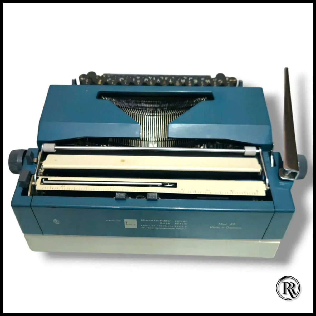 Vintage Erika Model 40 Typewriter