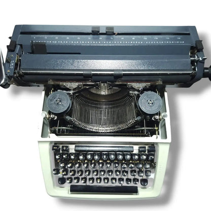 Godrej English Standard Typewriter