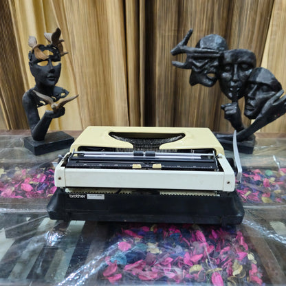 Brother Deluxe 1600 Typewriter