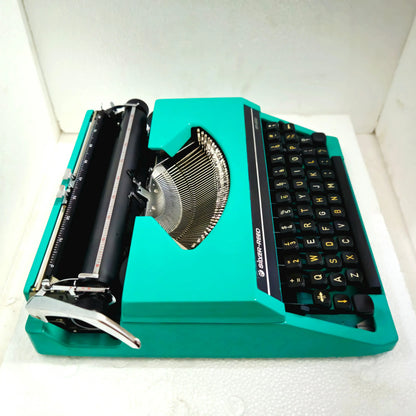 Silver Reed S R 200 Tropical Teal Typewriter