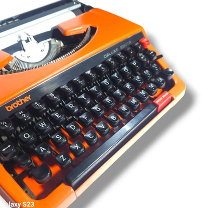 Brother Deluxe 250 T R Typewriter
