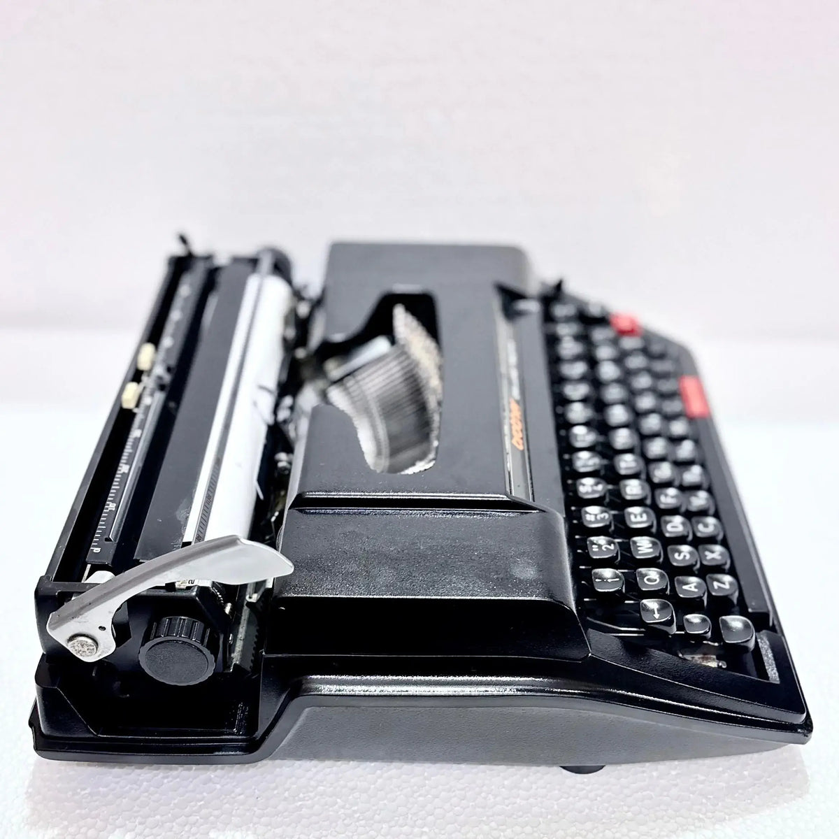 Brother 750 Tr Typewriter Stealth Black Edition