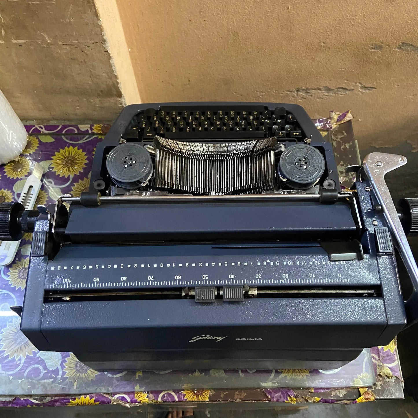 Godrej Hindi Typewriter Foolscap Size