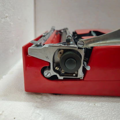Olivetti Lettera 22 S P Edition