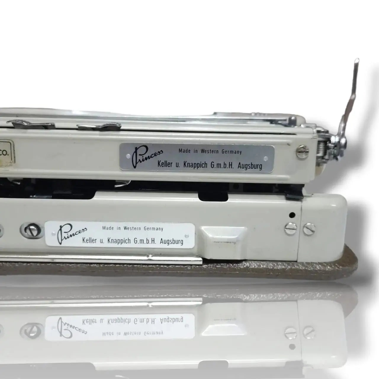 The Princess 100 Typewriter